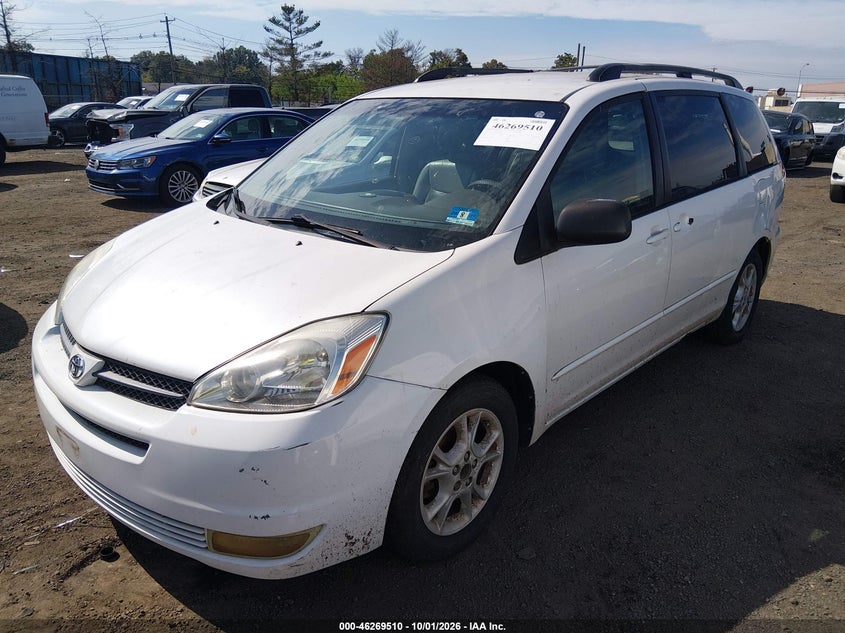 TOYOTA SIENNA 2004 VIN 5TDZA22C84S052728