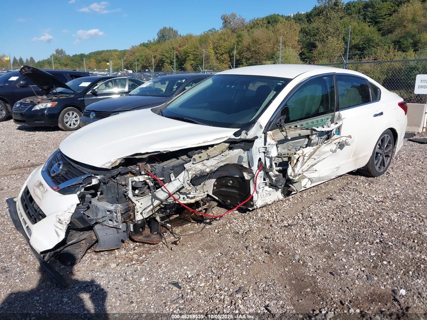 Vin: 1n4al3ap8hc130486, lot: 46769643, nissan altima 2.5 sr 20172
