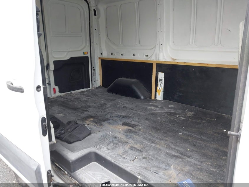 2015 FORD TRANSIT-250 · Фото 8
