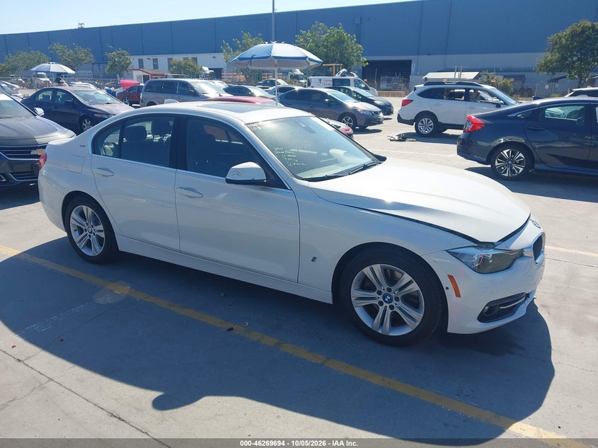 Vin: wba8e1c36ha156496, lot: 46769799, bmw 330e iperformance 20171