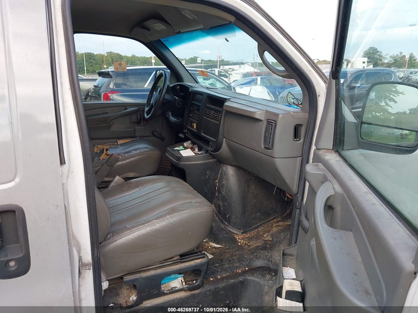 2005 GMC SAVANA STANDARD · Фото 5