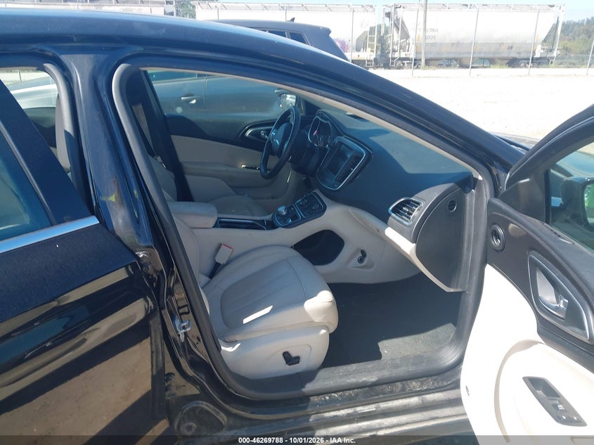 CHRYSLER 200 2015 VIN 1C3CCCEG1FN592925