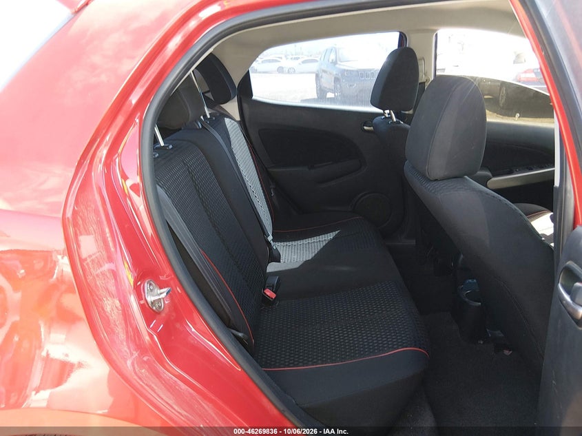 MAZDA MAZDA2 2011 VIN JM1DE1HY0B0120385