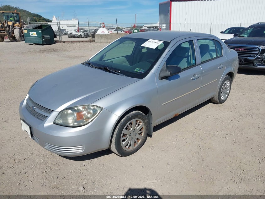2010 Chevrolet Cobalt Ls, Normal Wear & Tear, IAAI, VIN 1G1AB5F55A7243304 — photo 2