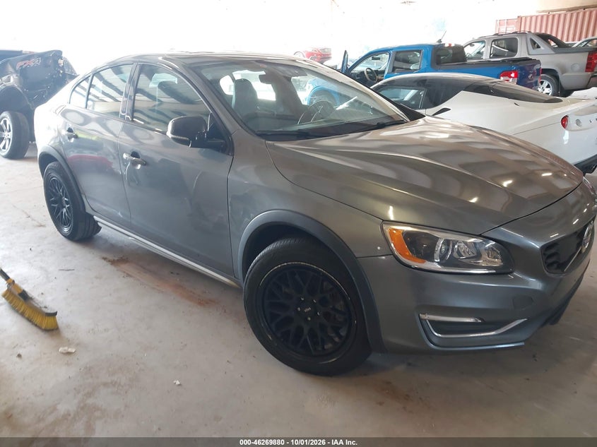 Vin: yv4612um1g2000858, lot: 46769990, volvo s60 cross country t5 platinum 2016 img_1