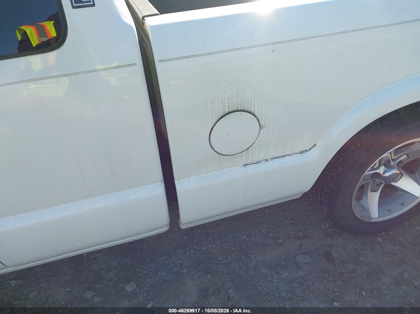 CHEVROLET S-10 2003 VIN 1GCCS19X638103149