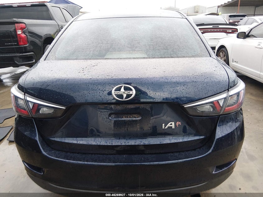 2016 SCION IA · Фото 16