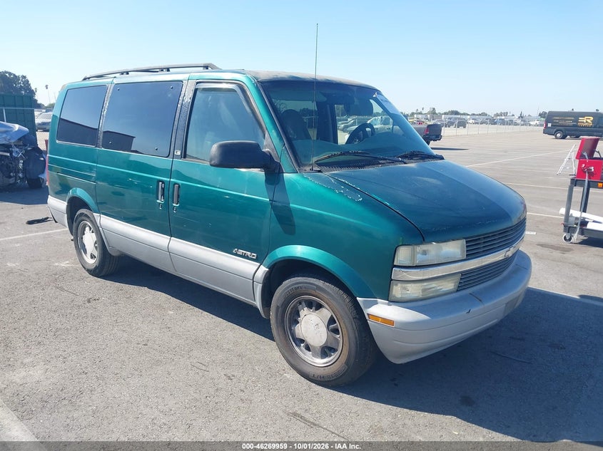 2000 Chevrolet Astro, Wear, IAAI, VIN 1GNDM19W9YB124911
