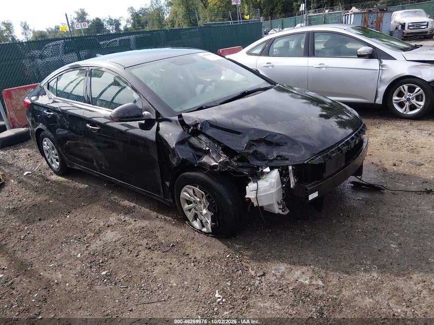 2018 HYUNDAI ELANTRA SE