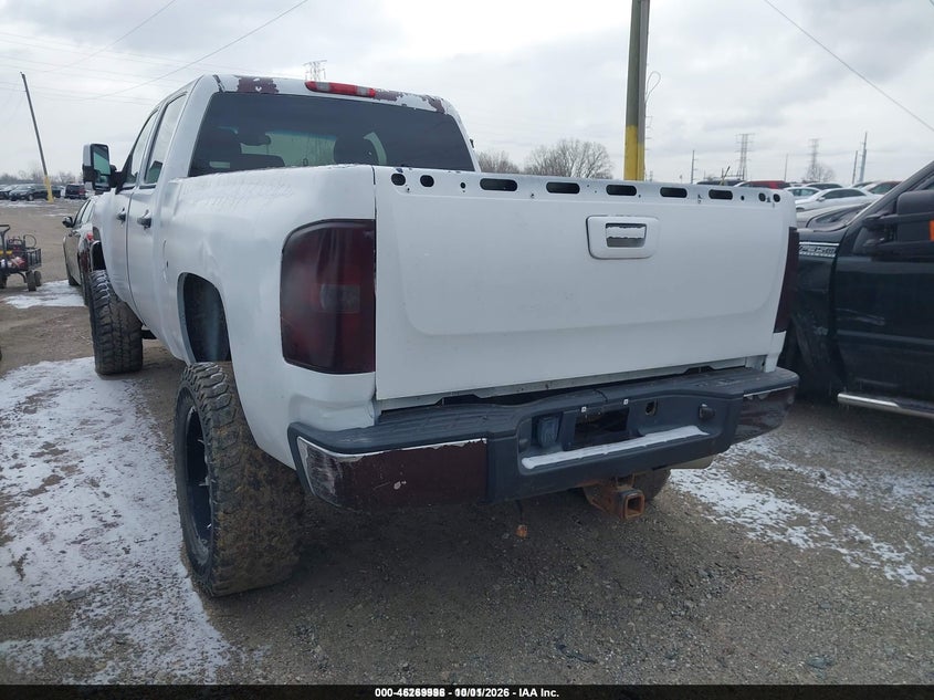 2010 CHEVROLET SILVERADO 2500HD LTZ · Фото 3