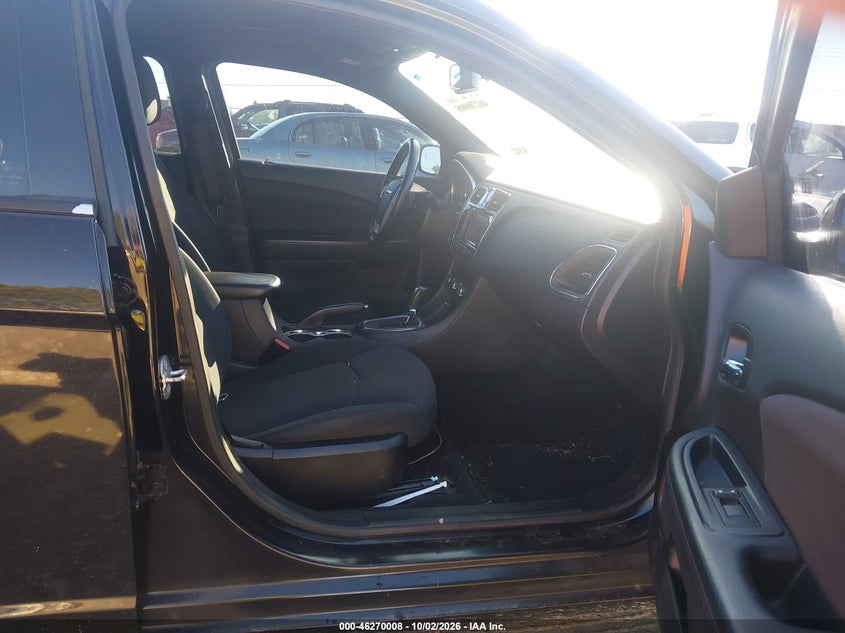 2014 CHRYSLER 200 TOURING · Фото 5
