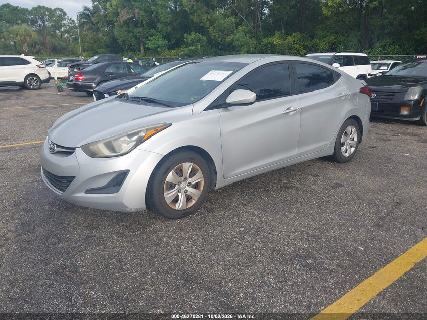 2016 HYUNDAI ELANTRA SE - zdjęcie 2
