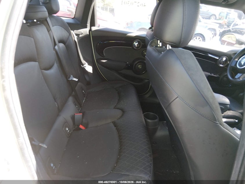 MINI HARDTOP 2023 VIN WMW53DK01P2T64294