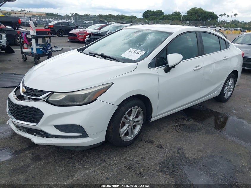 Vin: 3g1be5sm8hs561938, lot: 46770598, chevrolet cruze lt auto 20172
