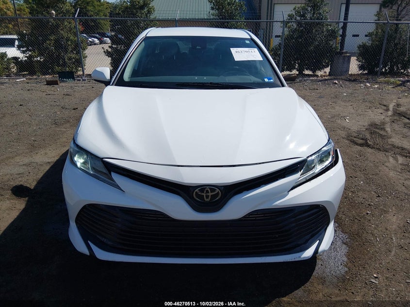 TOYOTA CAMRY - zdjęcie 12