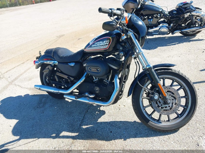 HARLEY-DAVIDSON XL883 2005