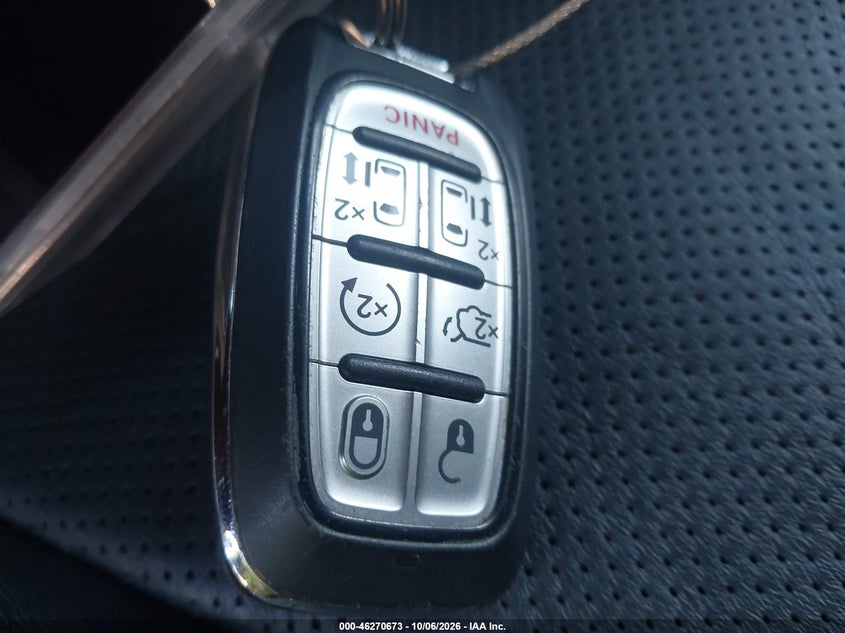 CHRYSLER PACIFICA 2023 VIN 2C4RC1GGXPR530967