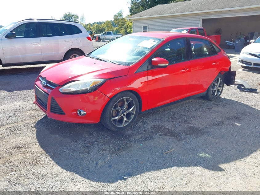 Vin: 1fadp3f2xdl336823, lot: 46770806, ford focus se 20132