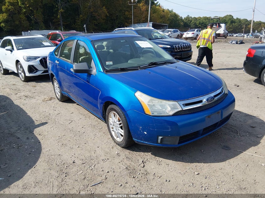 Vin: 1fahp3fnxaw215103, lot: 46770845, ford focus se 2010 img_1