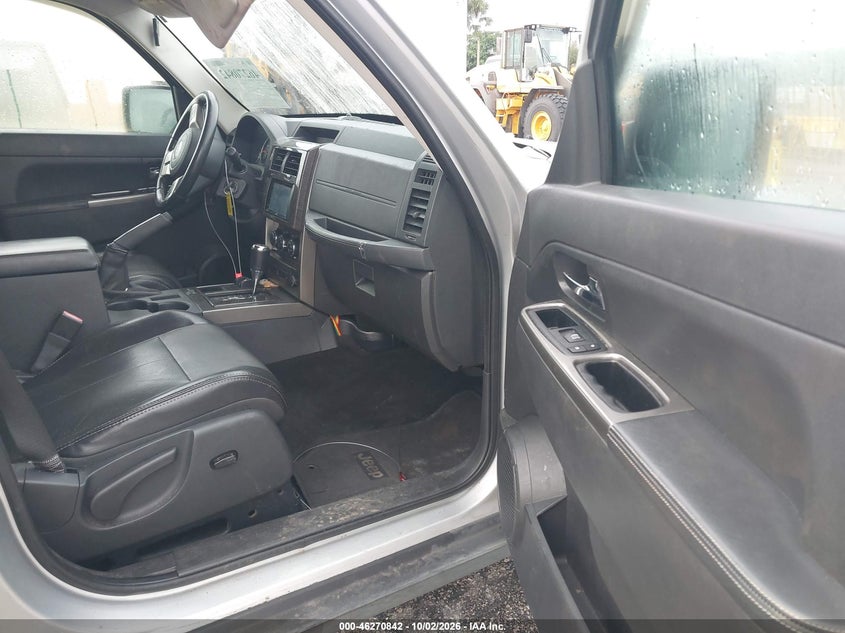 2012 JEEP LIBERTY LIMITED EDITION · Фото 5