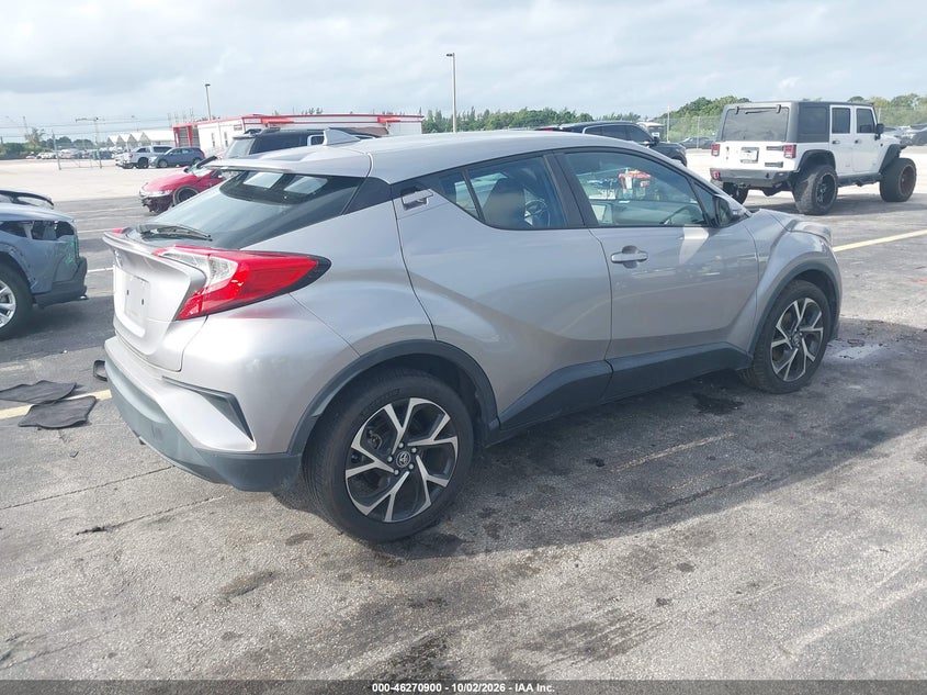 TOYOTA C-HR - zdjęcie 4