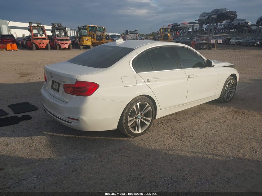 Vin: wba8b9g55jnu57472, lot: 46771180, bmw 330i 20184