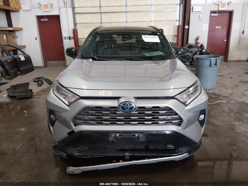 TOYOTA RAV4 HYBRID - zdjęcie 13