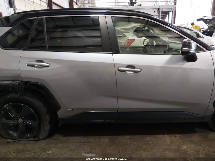 TOYOTA RAV4 HYBRID - zdjęcie 14