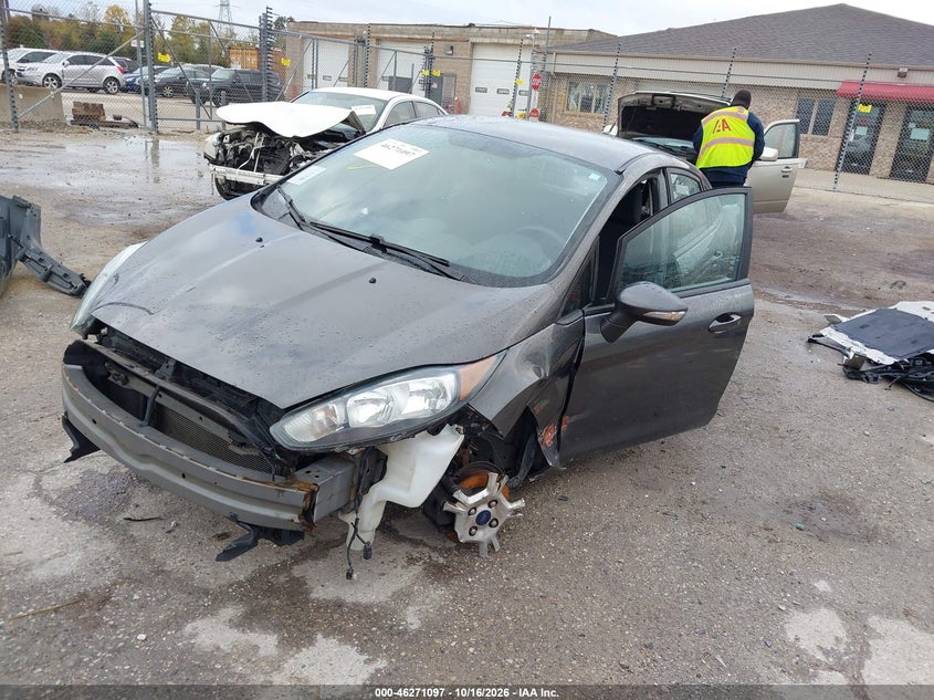 Vin: 3fadp4bj2fm128715, lot: 46771214, ford fiesta se 20152