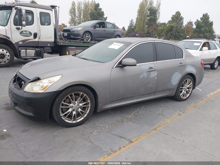 2008 INFINITI G35 JOURNEY · Фото 2
