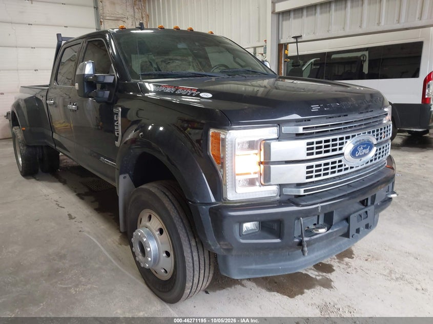 2019 FORD F-450 PLATINUM