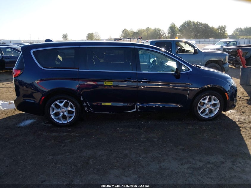 CHRYSLER PACIFICA - zdjęcie 13