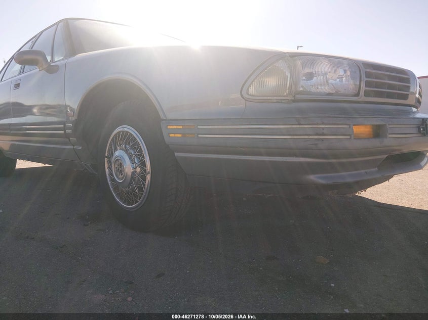 OLDSMOBILE 88 1994 VIN 1G3HN52L9RH306606