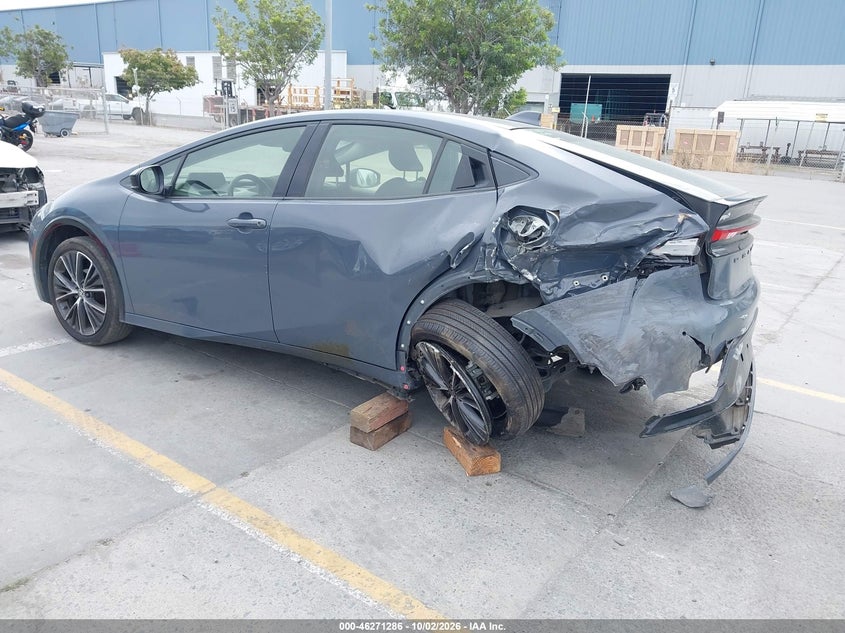 TOYOTA PRIUS - zdjęcie 3