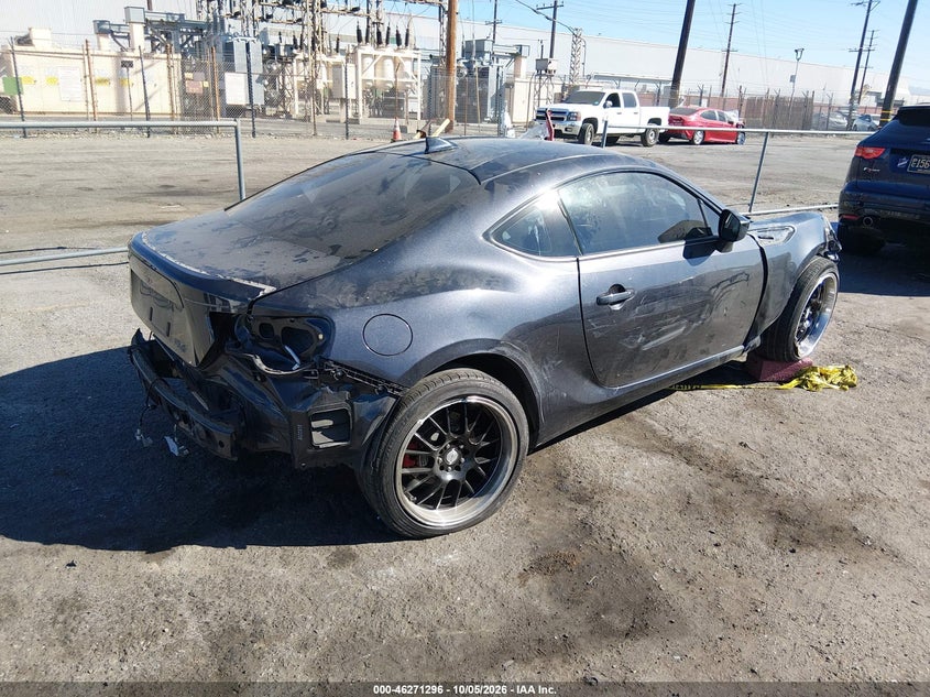 Vin: jf1znaa11f8701636, lot: 46771413, scion fr-s 20154