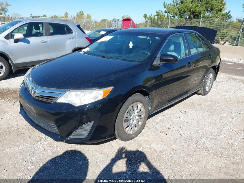 Vin: 4t4bf1fkxdr319928, lot: 46771489, toyota camry le 20132