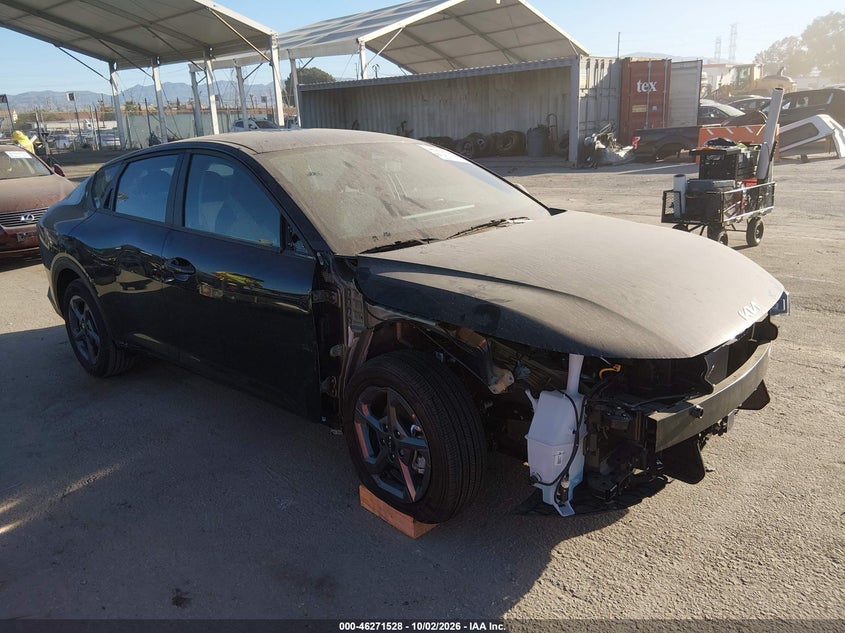 Vin: 3kpft4de6te338738, lot: 46771645, kia k4 lxs 2026 img_1