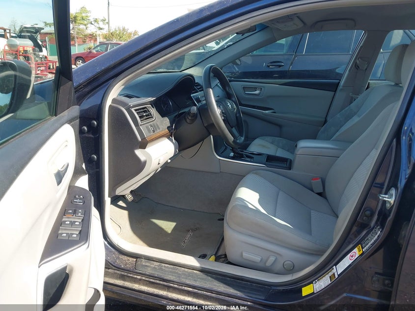 TOYOTA CAMRY - zdjęcie 5