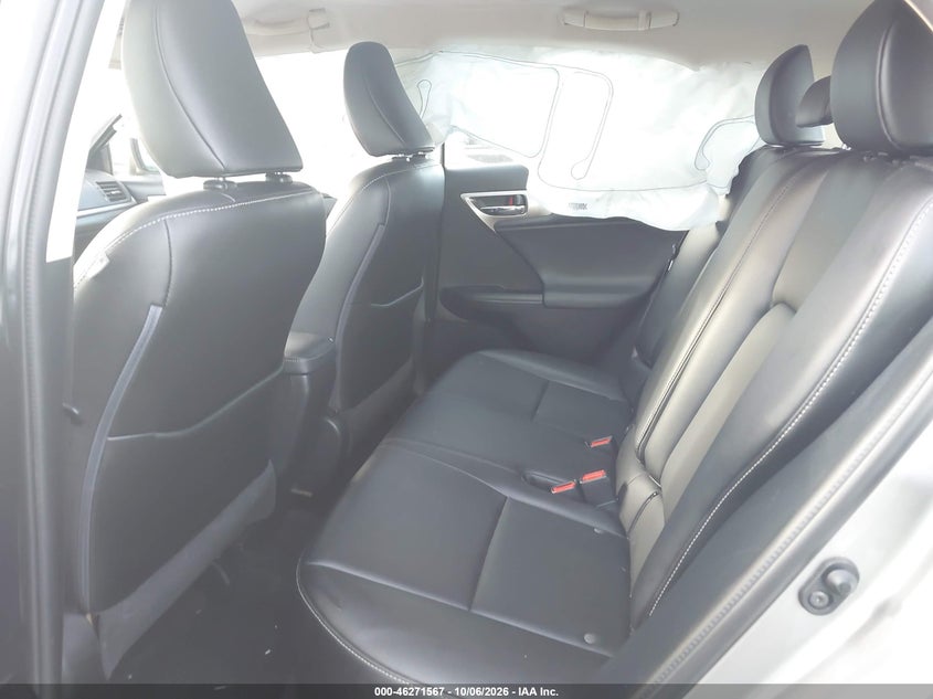 2017 LEXUS CT 200H · Фото 8