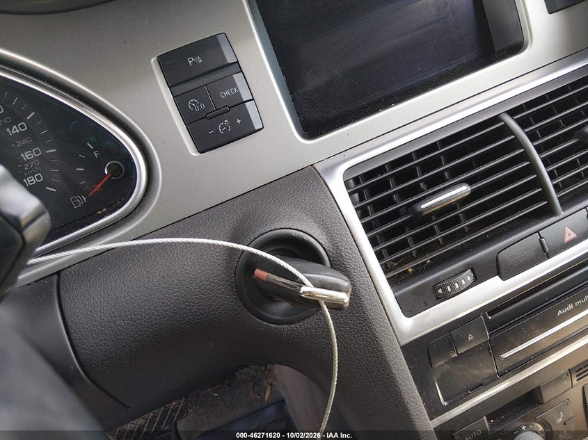 Photo 11 - AUDI Q7