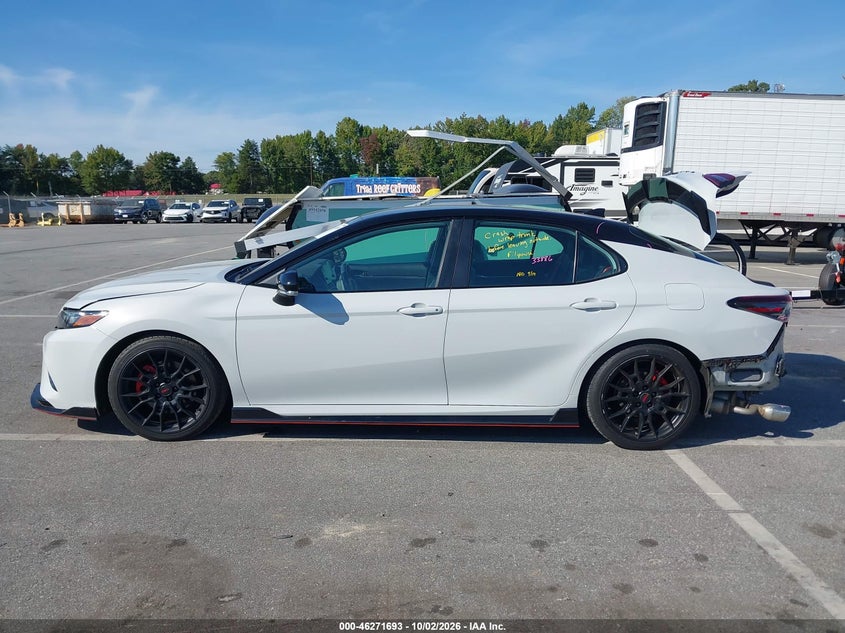 TOYOTA CAMRY - zdjęcie 14