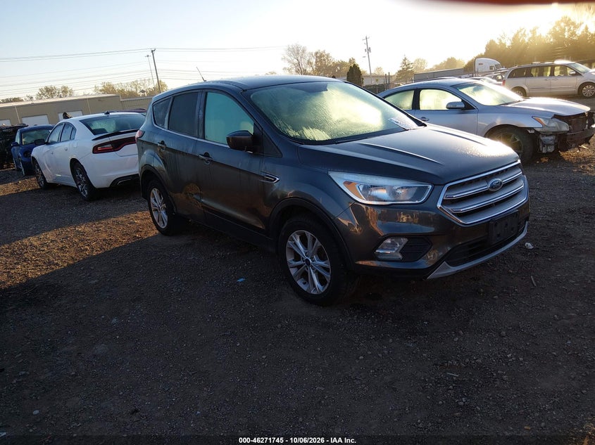 Vin: 1fmcu0gd7kua03611, lot: 46771862, ford escape se 2019 img_1