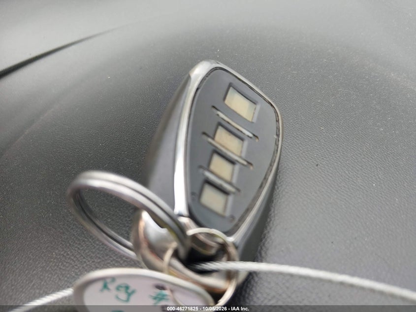 2016 CHEVROLET MALIBU 1LT · Фото 11
