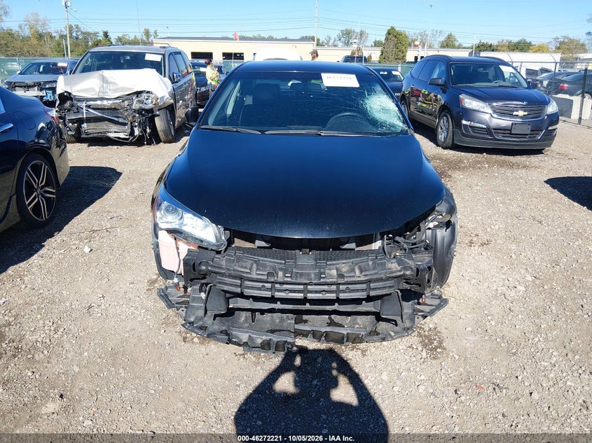 TOYOTA CAMRY - zdjęcie 13
