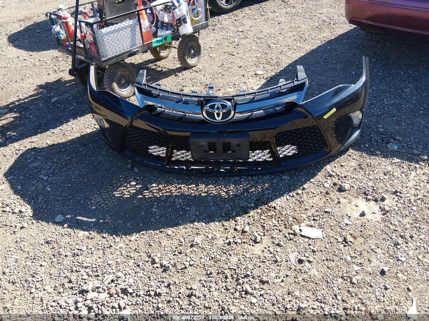 TOYOTA CAMRY - zdjęcie 12