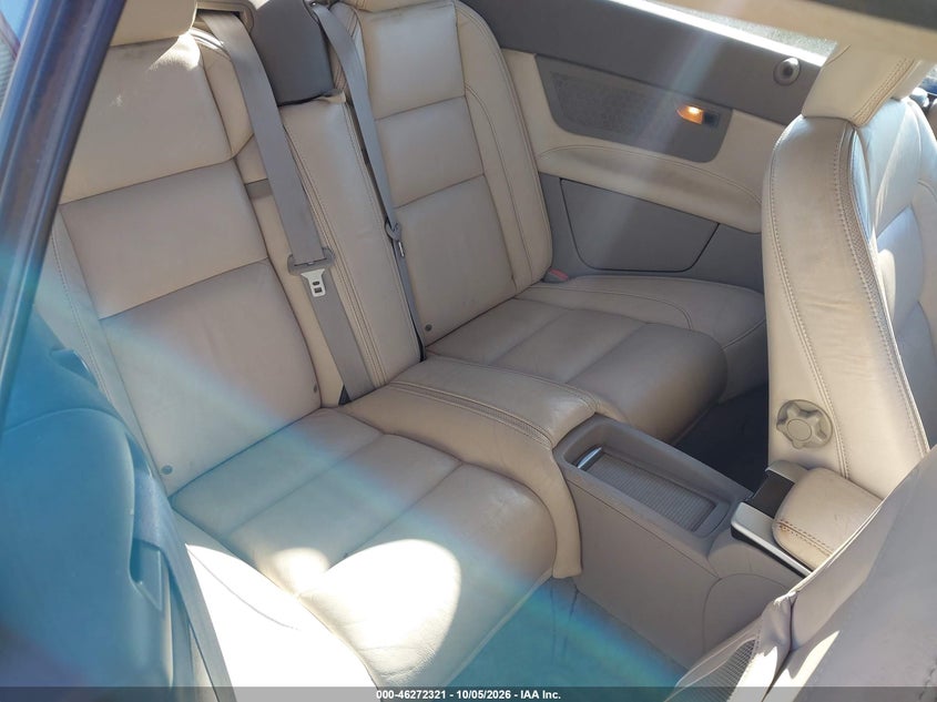 VOLVO C70 2011 VIN YV1672MC8BJ110260