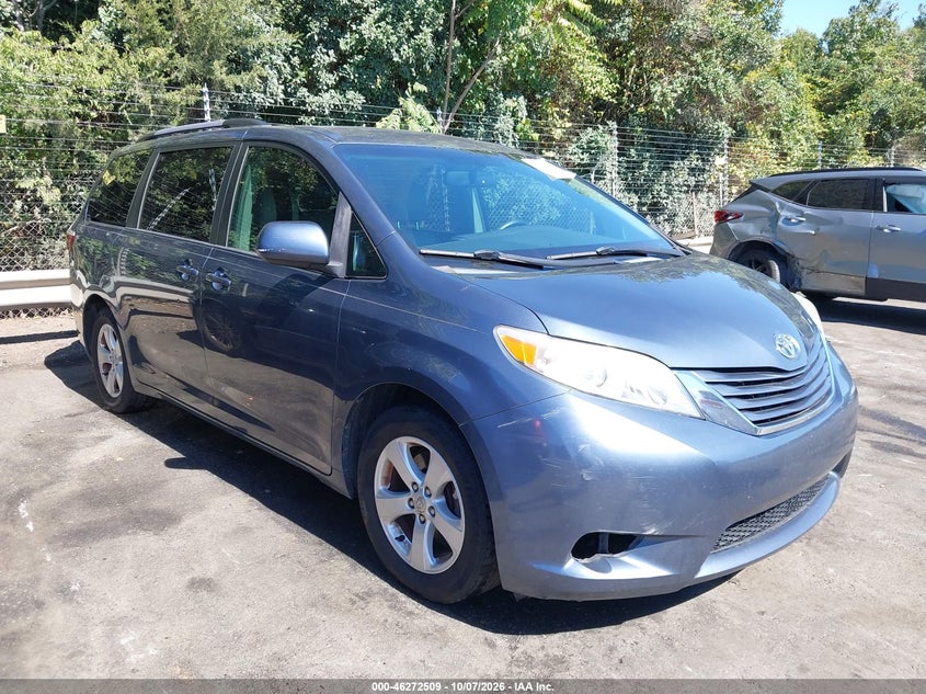 Vin: 5tdkk3dc9fs663176, lot: 46772626, toyota sienna le 20151