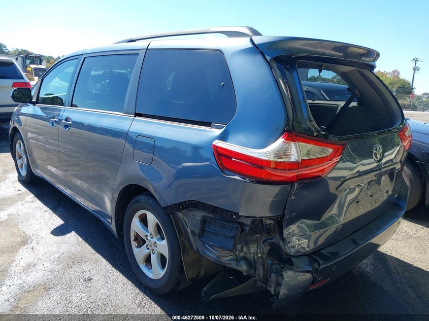 TOYOTA SIENNA - zdjęcie 3
