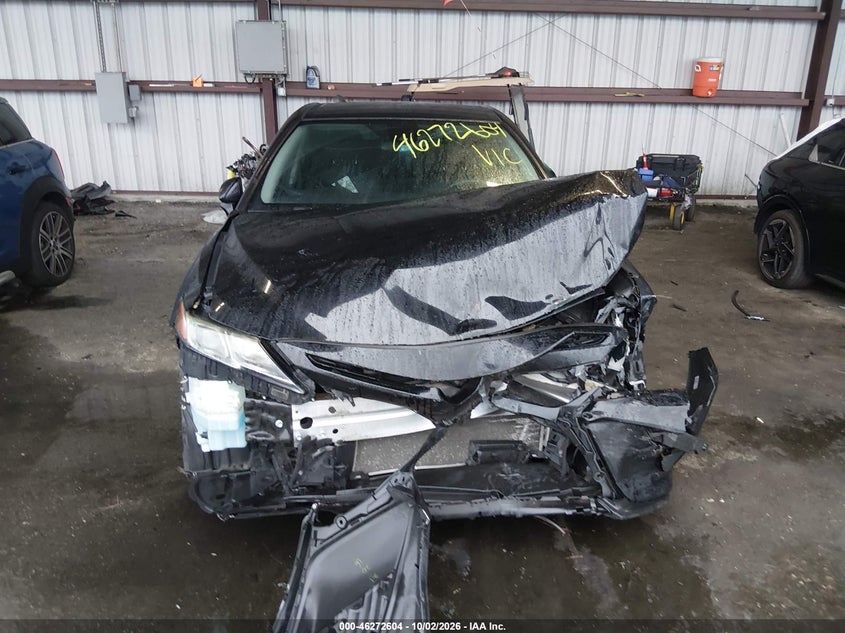 TOYOTA CAMRY - zdjęcie 12