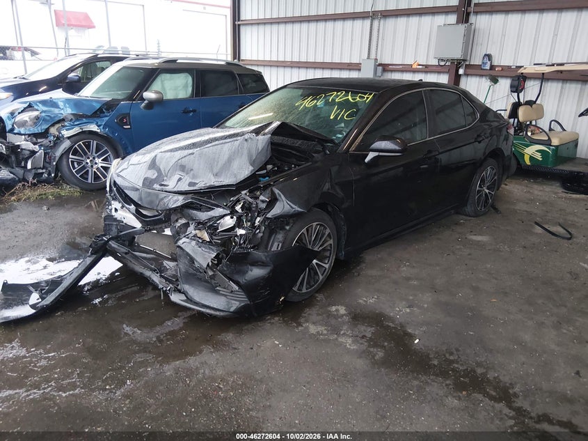 TOYOTA CAMRY - zdjęcie 2